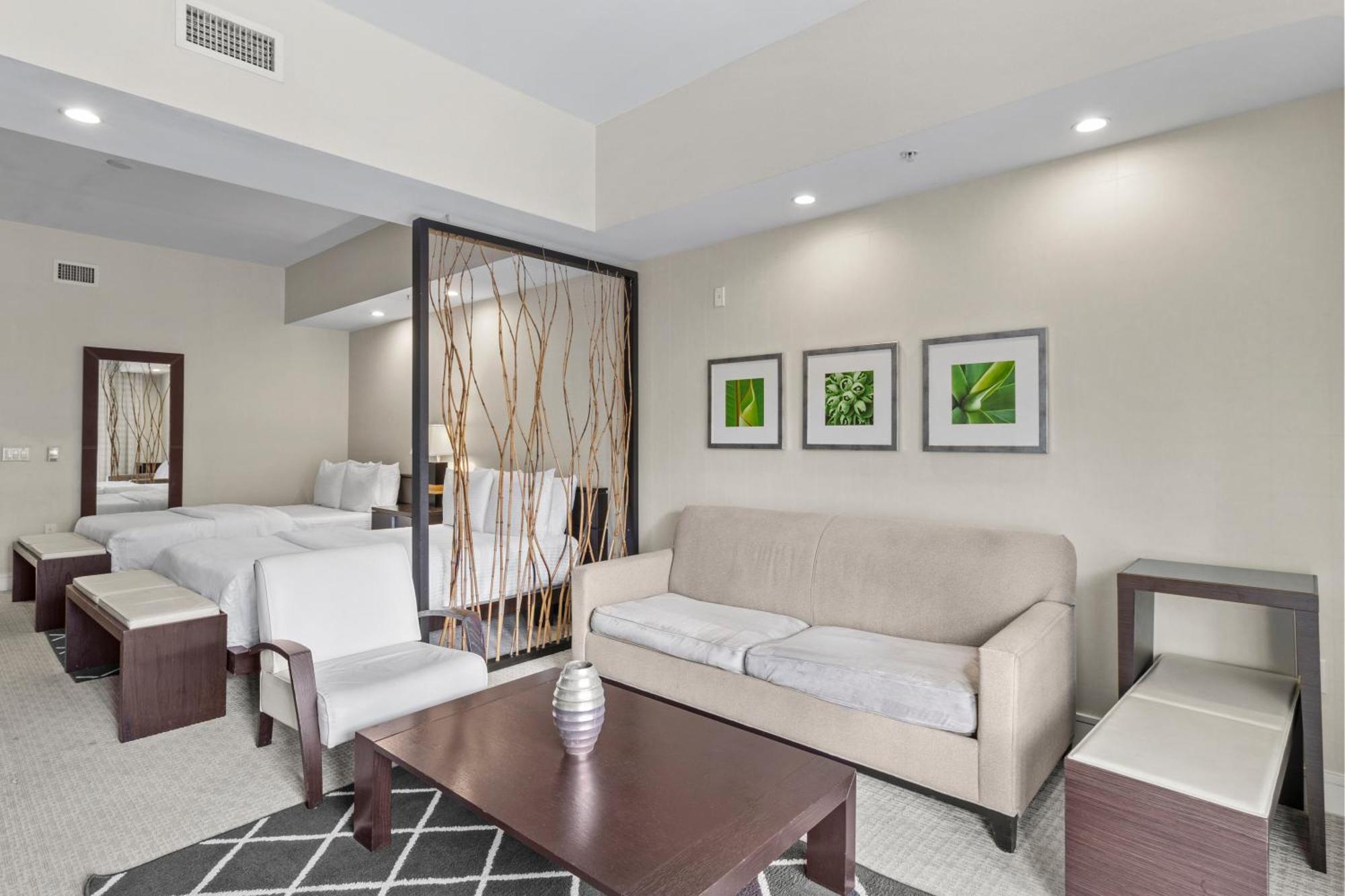 Готель Provident Doral At The Blue Екстер'єр фото