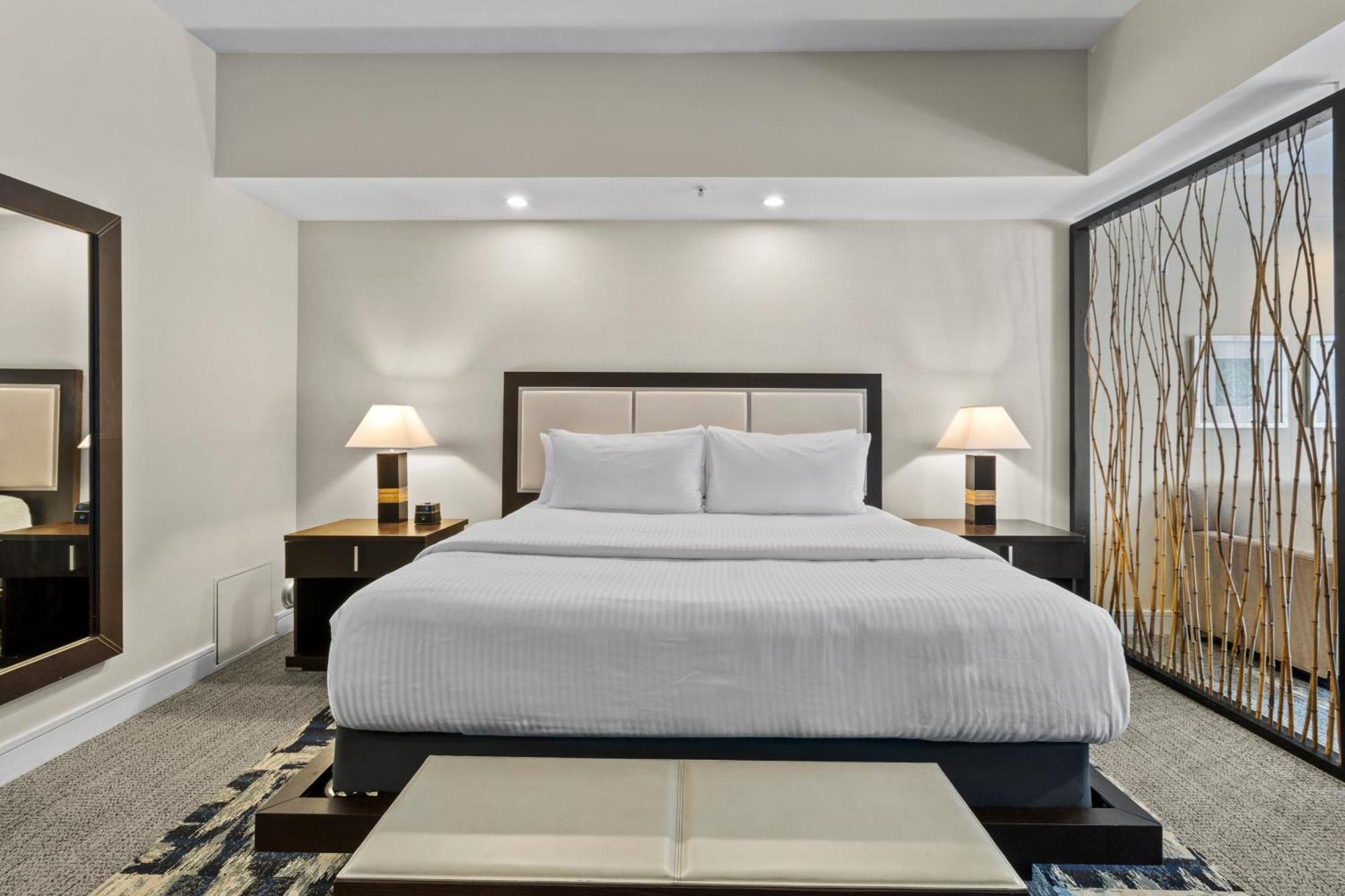 Готель Provident Doral At The Blue Екстер'єр фото