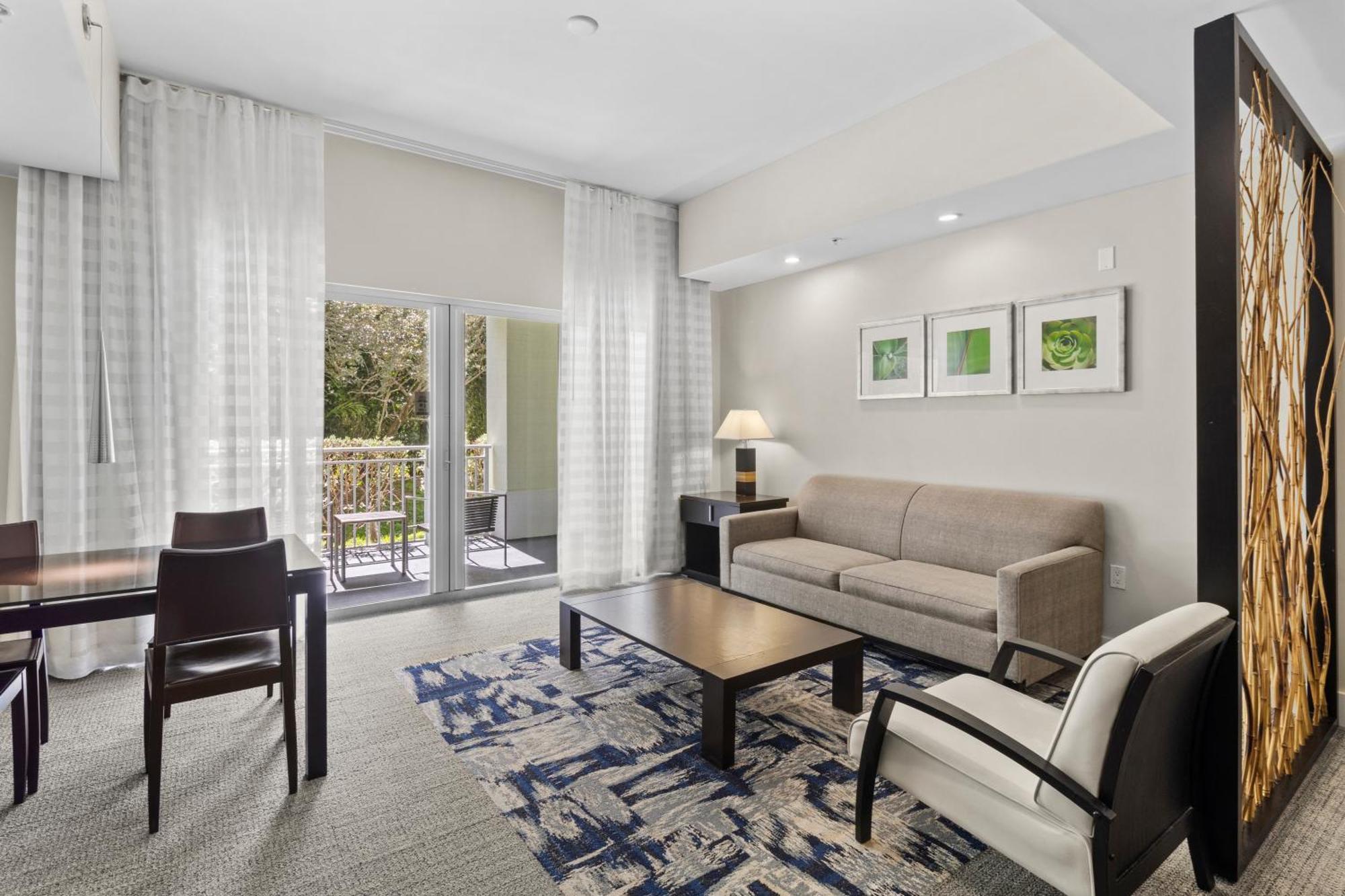 Готель Provident Doral At The Blue Екстер'єр фото
